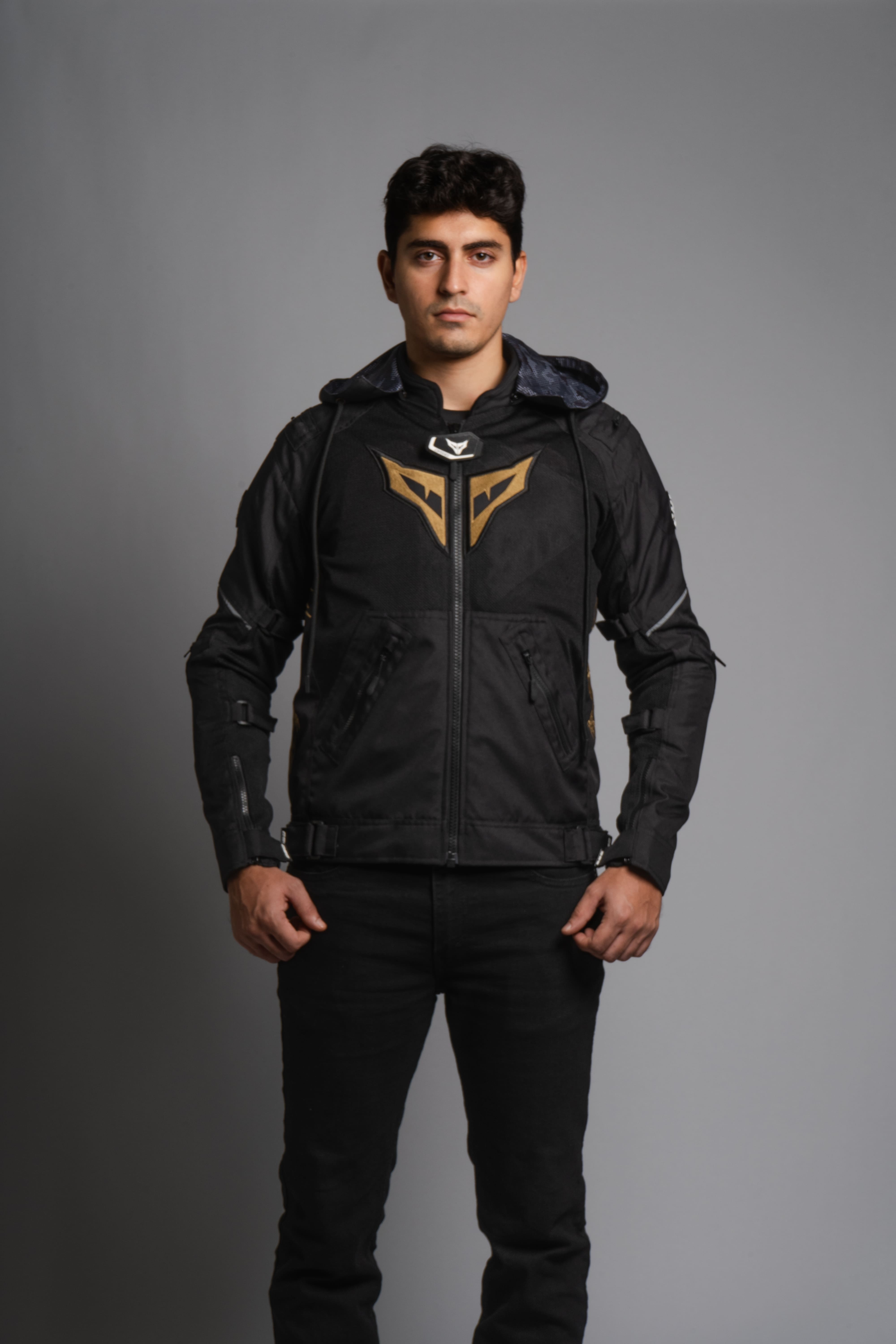 dsg-yakuza-black-gold-riding-