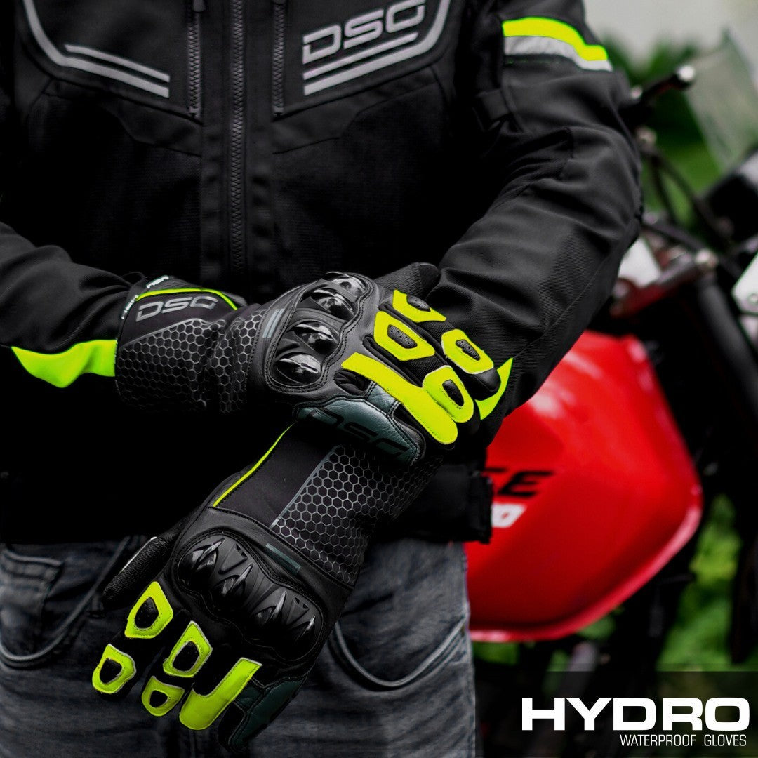 How to Choose the Right Motorcycle Riding Gloves for All Seasons